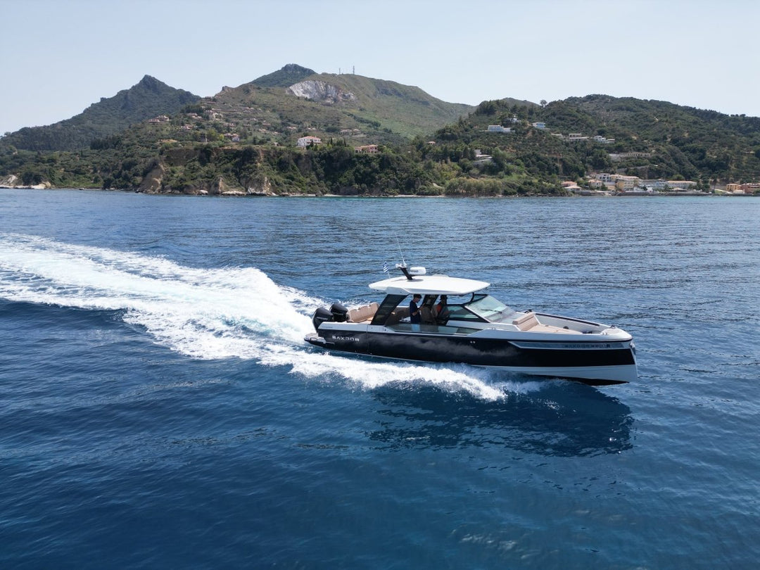 SAXDOR 320GTO "Barbara" - Pelagos Cruises - zakynthos yacht rental - private boat tours - yacht zakynthos - side driving
